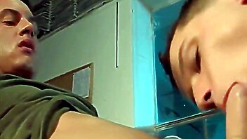Twinks, Bdsm, Vankila